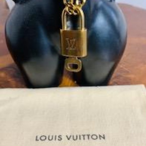 Authentic Louis Vuitton Lock and Key #340 - Picture 7 of 8